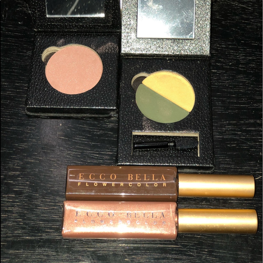 Eco Bella eyeshadow, blush, mascara, and lip gloss